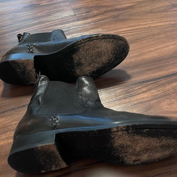 Frye Melissa Angle Short Chelsea Boot; Slate Color, Size 8 - Picture 5 of 7